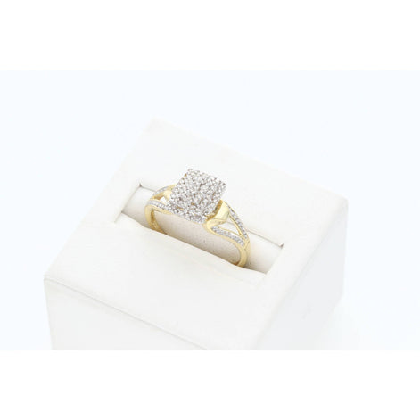 10 Karat Gold 1/6ctw Diamond Rectangle Ring