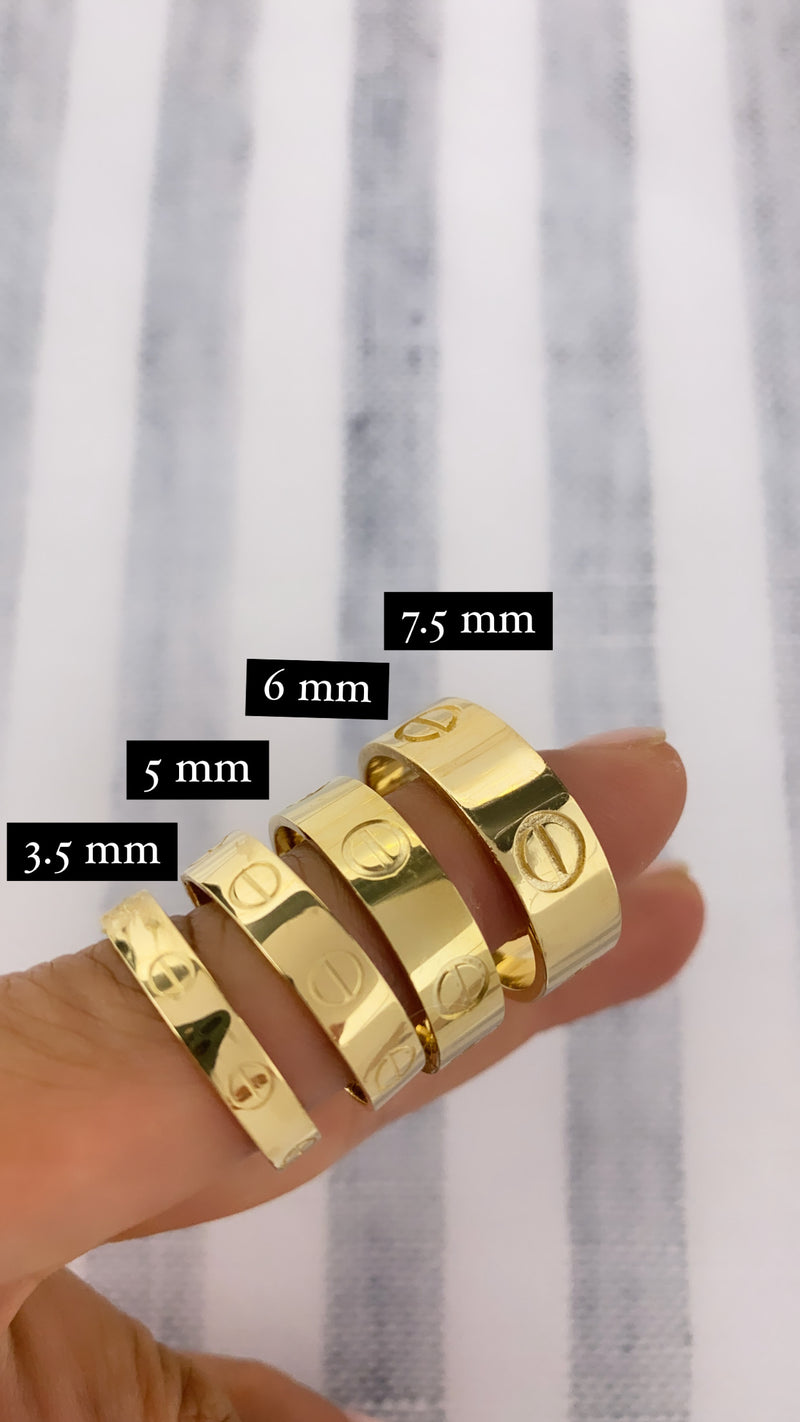 Different gauges to appreciate the width of the listed ring