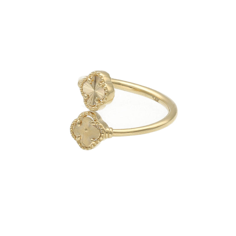 Beautifil Clover Band on the side angle.