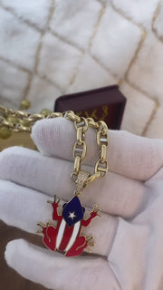 Handheld showcase of 10K two-tone gold 6mm mariner chain paired with a custom pendant by VEKA Jewelry