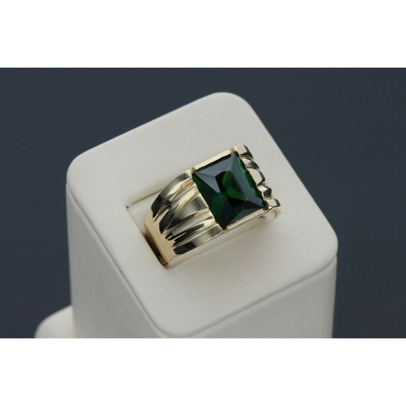 14 Karat Gold and Green Gem Square Ring