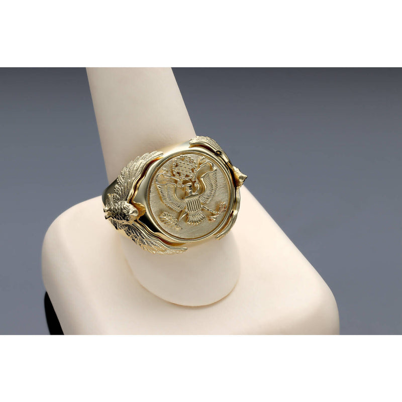 14 Karat Gold Shield Of United States Ring S:11 W:13