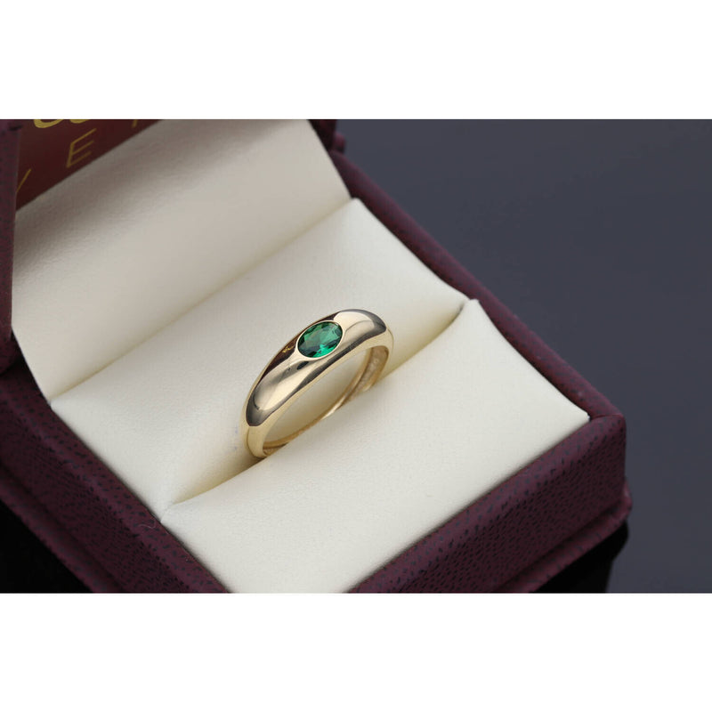 14 Karat Gold Green Stone Ring