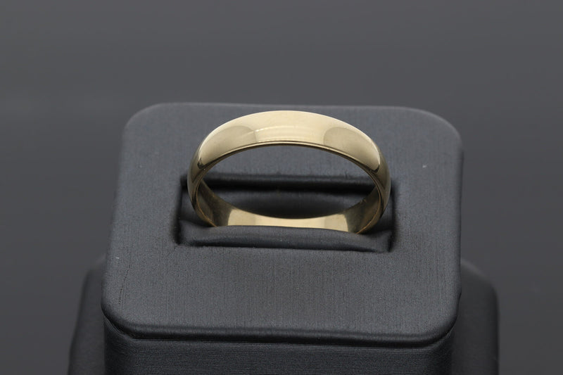14 Karat Gold Plain Band Ring 3.9mm