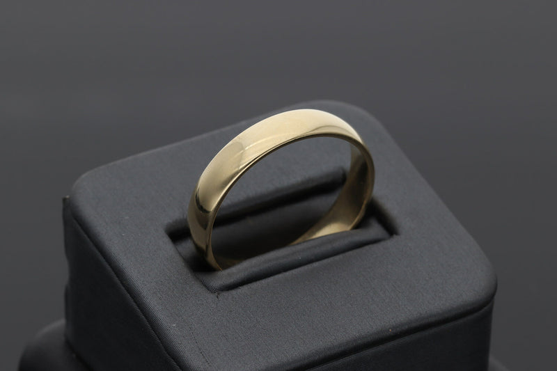 14 Karat Gold Plain Band Ring 3.9mm