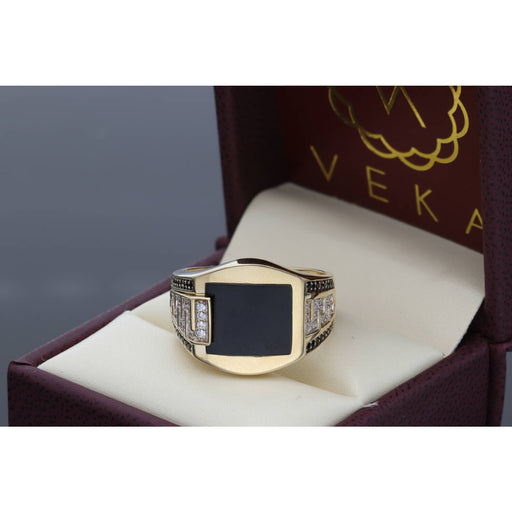14 Karat Gold Onyx Maze Ring