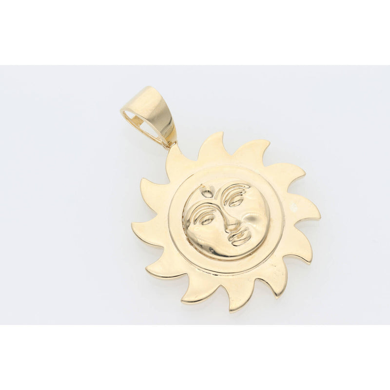 14 Karat Gold Sun Charm W:10.7