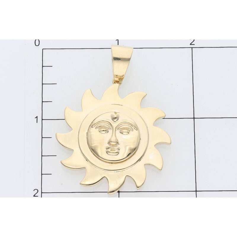 14 Karat Gold Sun Charm W:10.7