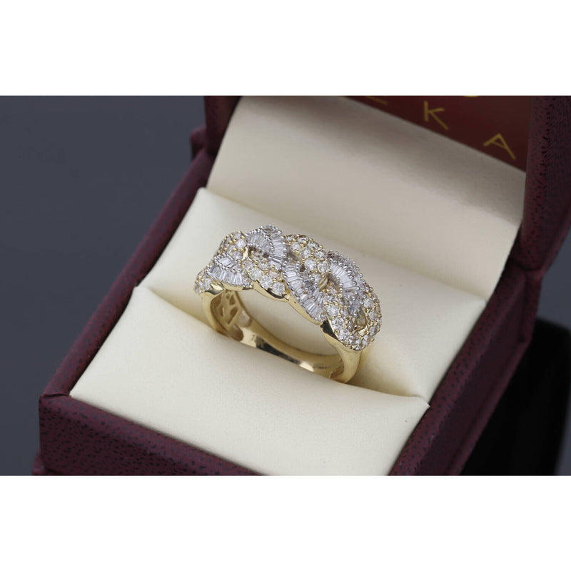 Luxury VEKA Jewelry box with 10K gold and baguette diamond Cuban ring