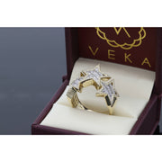 Close-up detail of G-H color and SI clarity diamonds in a 10K gold men's star ring inside a premium VEKA Jewelry mahogany-colored gift box.