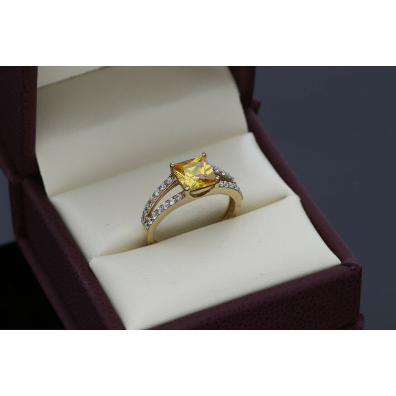 Gold and Zirc Yellow Stone 10 Karat